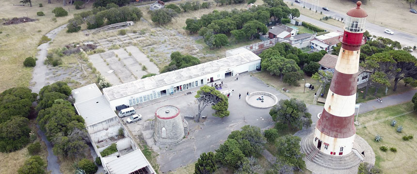 Faro Punta Mogotes en Mar del Plata