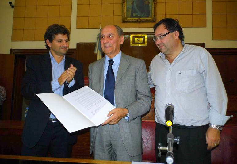 Declaran Visitante Notable al Dr. José Antonio Navia | 