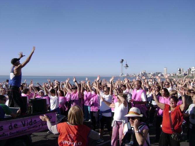 Marplatenses caminaron por la Vida contra el cáncer | 