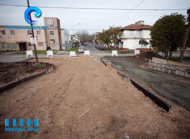 Apertura de la calle Castelli | 