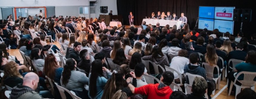 Candidatos a Intendente dialogaron con estudiantes | 