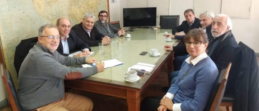 Firman un convenio para sostener el costo del boleto de colectivo | 